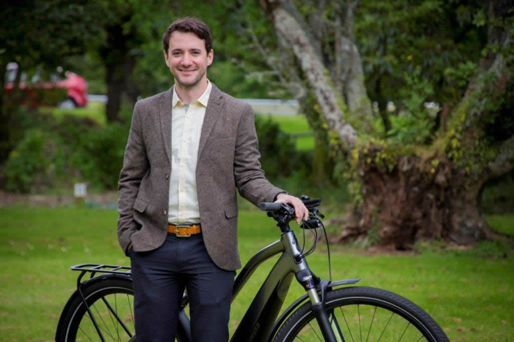 Massey researcher developing e-bike safety sensors receives $25,000 boost from KiwiNet